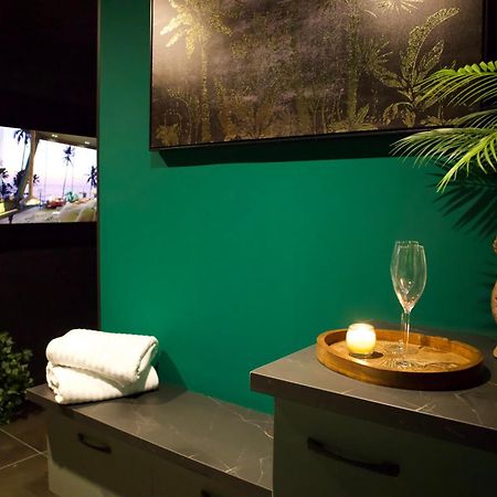 Sejour Detente A Saint-Omer - Jacuzzi Prive, Terrasse, Centre-Ville Et Parking Gratuit Dış mekan fotoğraf